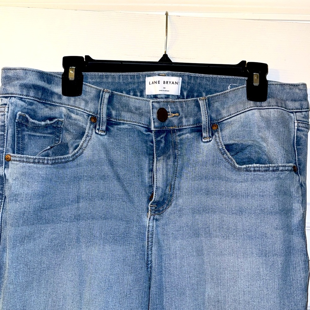 Lane Bryant Signature Fit Mid Rise Boot Flex Magic Waistband Light Wash - Picture 3 of 8
